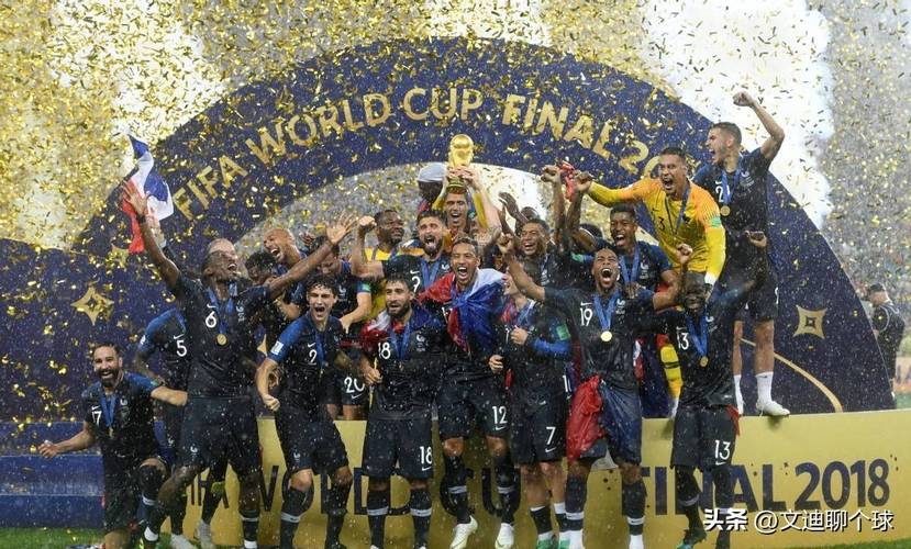 梅西不是不防守，而是将更多的精力都投入到进攻中去了！（梅西并非不防守，只是把重心放在进攻上）