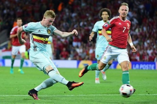 围绕着莱万与凯恩的转会传闻大家觉得拜仁会同意吗？（莱万、凯恩转会传闻四起：拜仁会放行吗？）