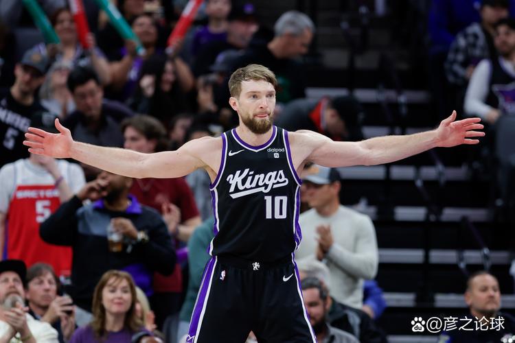 半场战报：罗马1-0乌迪内斯，洛伦佐-佩莱格里尼点射破门（半场战况：罗马1-0暂领先乌迪内斯，洛伦佐-佩莱格里尼点球建功）