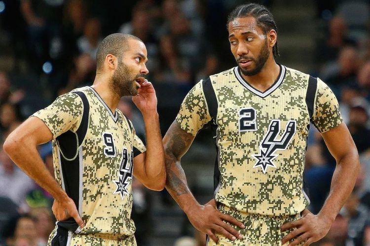 前球探抨击托特纳姆热刺缺乏忠诚度，称他们签下拉什福德纯属“四处奔波”。（前球探炮轰热刺缺乏忠诚：签下拉什福德不过是“乱枪打鸟”）