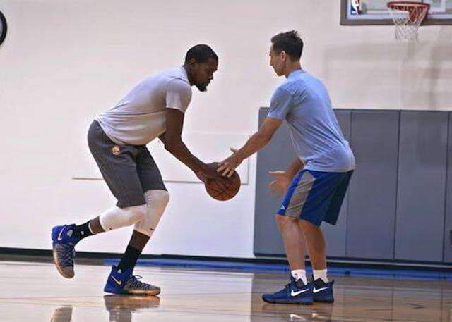 篮在未来的 篮在未来的